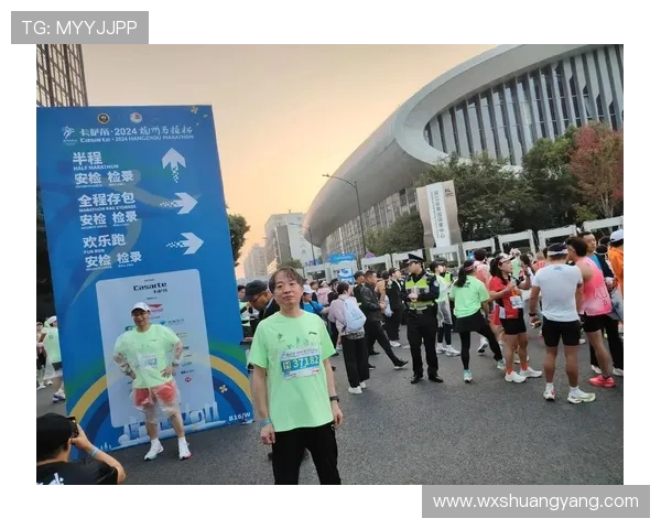 城市马拉松精彩回顾杭州飞盘队展现出色实力与团队精神 城市马拉松精彩回顾杭州飞盘队展现出色实力与团队精神