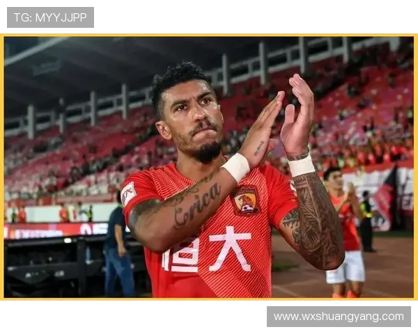 保利尼奥与孔卡的巅峰对决谁能在赛场上笑到最后