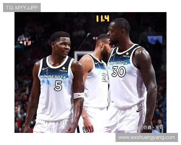 太阳队与森林狼季前赛精彩对决展现新赛季球队实力与战术风采