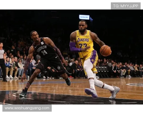 易建联领衔篮网对决国王球队精彩瞬间回顾与分析