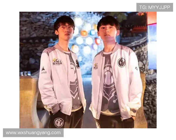 IG战队的蜕变之旅：从巅峰到重生的世界冠军杯故事